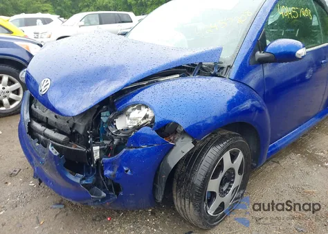 2004 Volkswagen New Beetle Gls from USA, damaged, VIN 3VWCM21Y74M303648